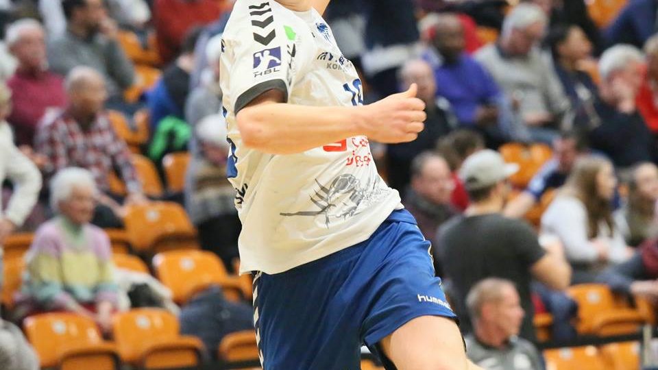 26906929_1827475193989093_9212564521524666145_n