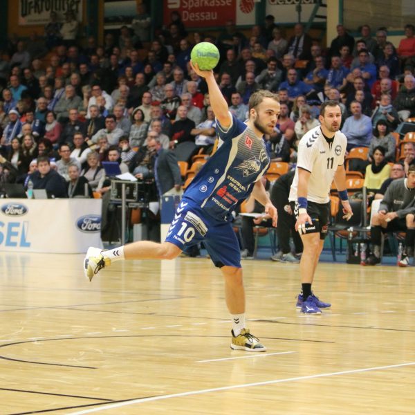 Vincent Sohmann beim 7-Meter-Wurf