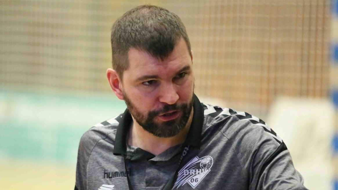 Trainer Daniel Holtz