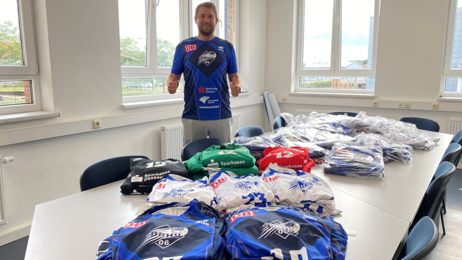 neuen Trikots für die Saison 2020/21 sind eingetroffen neuen Trikots für die Saison 2020/21 sind eingetroffen