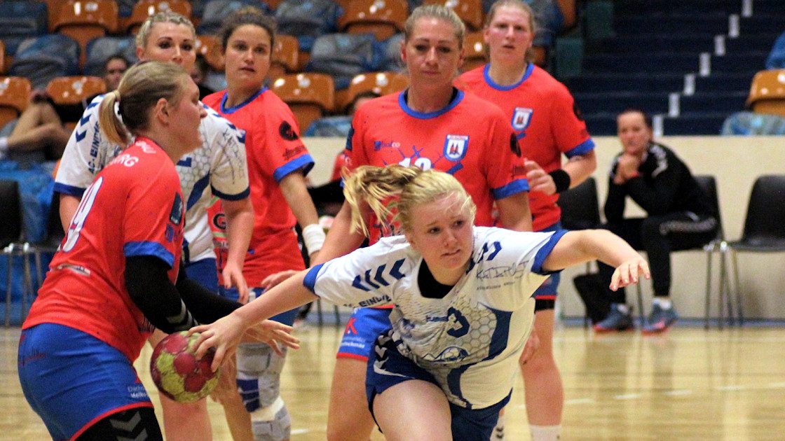 Isabell Janze beim Wurf