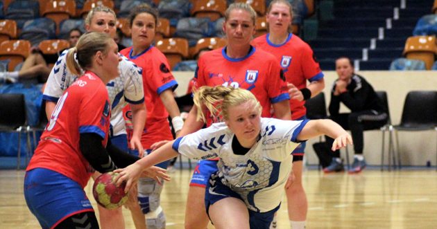 Isabell Janze beim Wurf