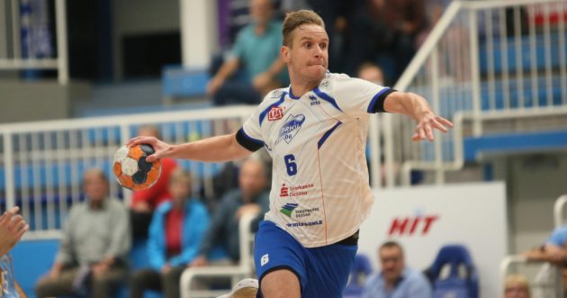 Jakub Hrstka beim Wurf zum Saisonauftakt beim TSV Bayer Dormagen