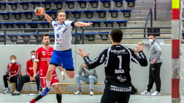 Jakub Hrstka im Spiel beim TuS Ferndorf Saison 2020/21