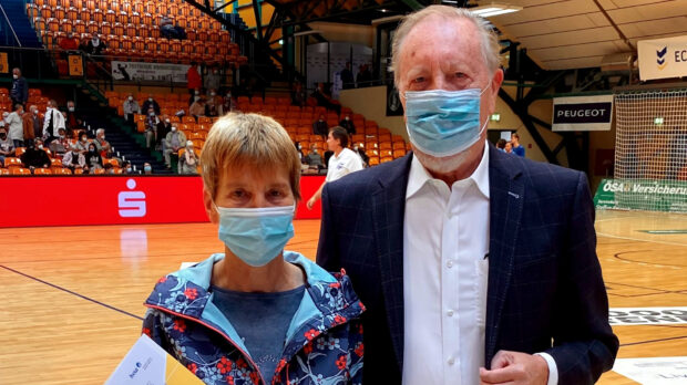 Verleihung Ehrennadel des HVSA in Silber an Marita Richter September 2021