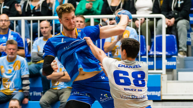 Max Emanuel im Spiel gegen den TSV Bayer Dormagen Saison 2021-22