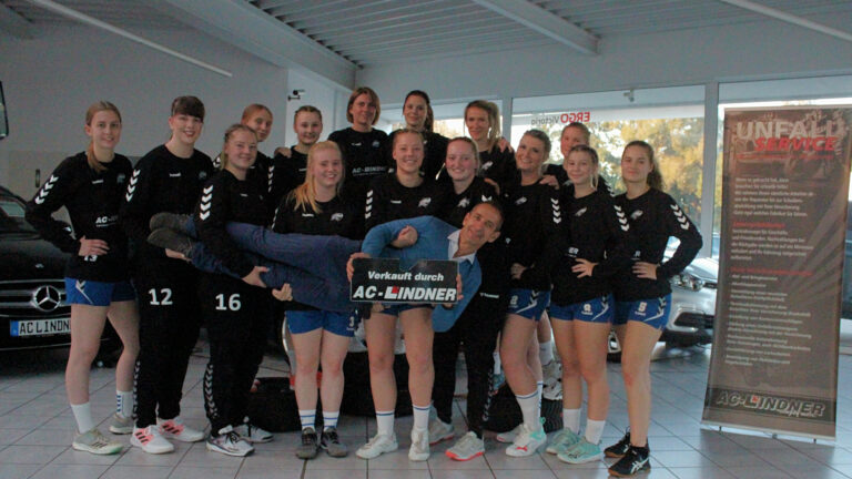 DRHV-Damen beim neuen Sponsor AC Lindner Oktober 2021