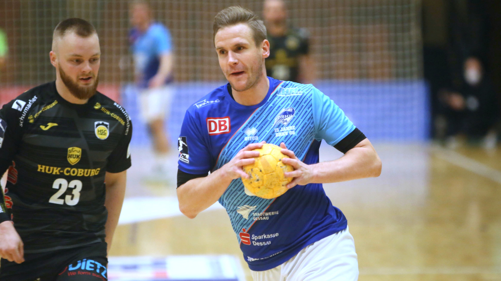 Jakub Hrstka im Spiel gegen den HSC 2000 Coburg Saison 2021-22