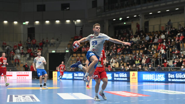 Nicolas Neumann im Spiel gegen die HSG Nordhorn/Lingen Saison 2021-22