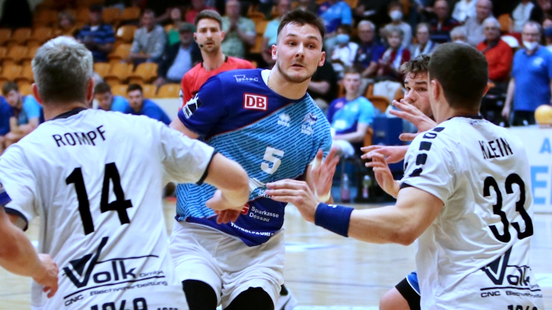 Timo Löser im Spiel gegen den TV 05/07 Hüttenberg Saison 2021/22