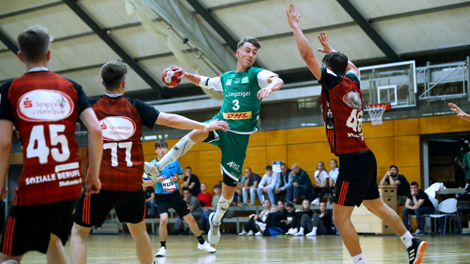 Paul Bones im Trikot der DHfK Leipzig Saison 2022/23