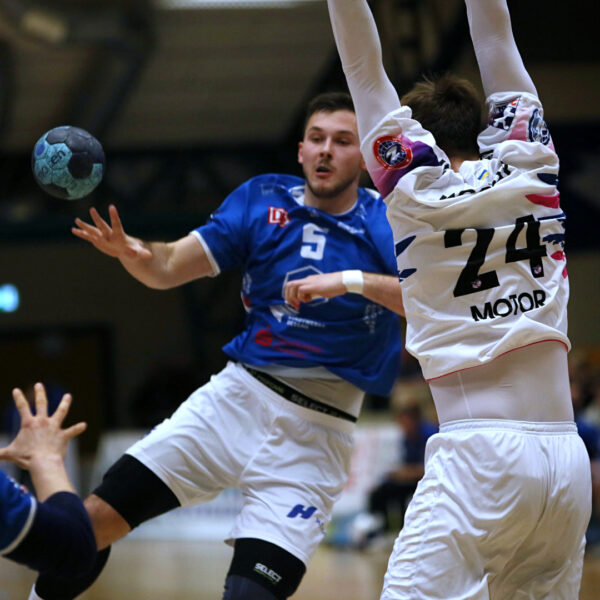 Timo Löser im Spiel gegen HC Motor Zaporizhzhia Saison 2022/23