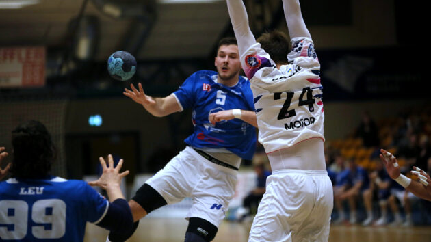 Timo Löser im Spiel gegen HC Motor Zaporizhzhia Saison 2022/23