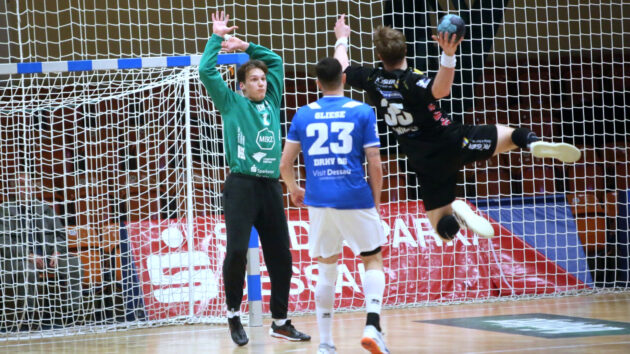 spielbericht-coburg-1222 Janik Patzwaldt im Spiel gegen den HSC 2000 Coburg Saison 2022/23