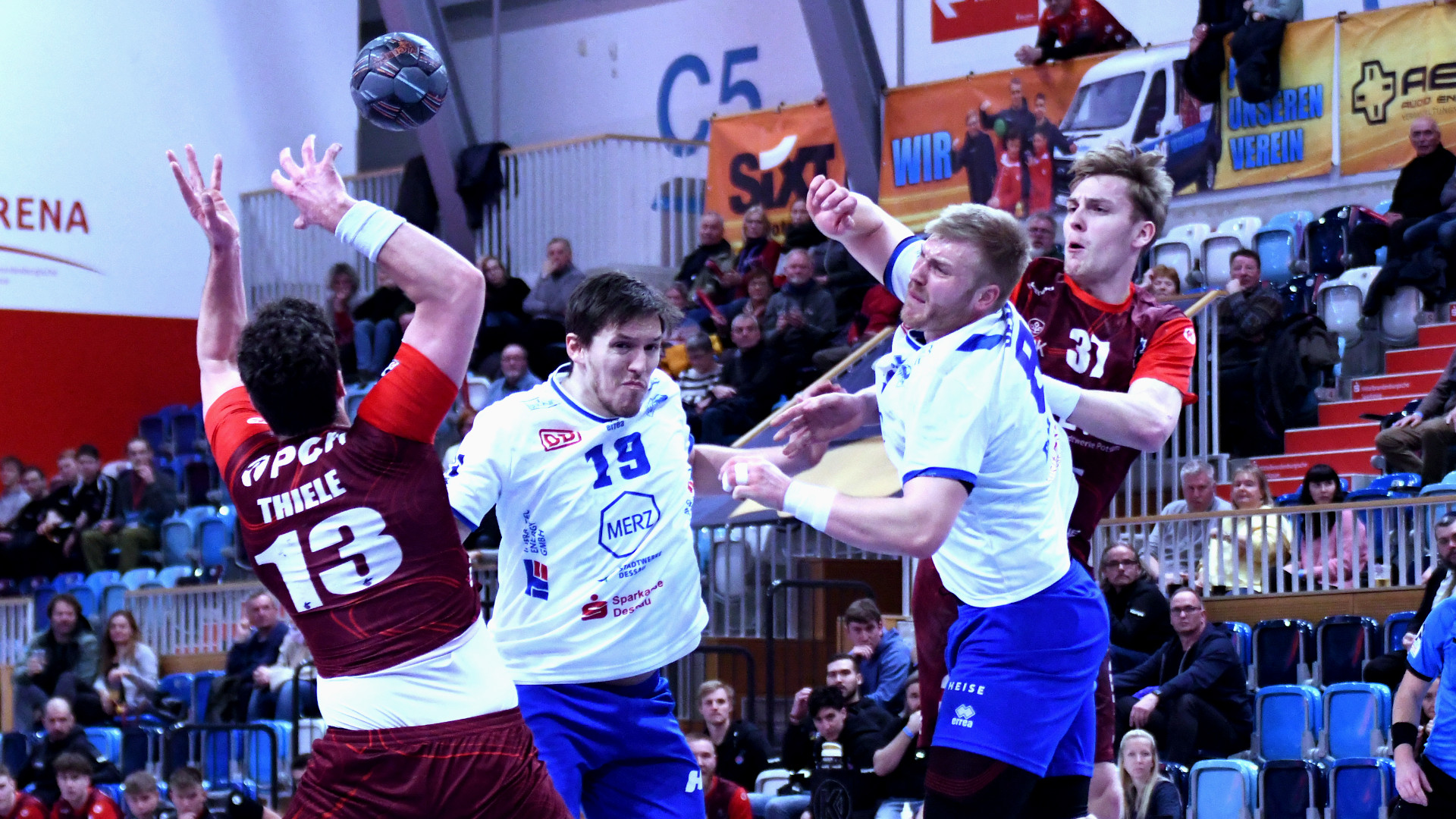 spielbericht-potsdam-1222 Daniel Schmidt und Patrick Gempp im Spiel gegen den VfL Potsdam Saison 2022/23