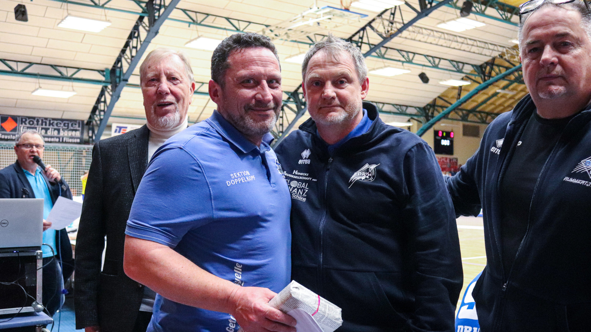 Ehrungen beim Heimspiel gegen den HC Empor Rostock Saison 2022/23