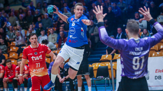 Jakub Hrstka im Spiel gegen die Eulen Ludwigshafen Saison 2022/23