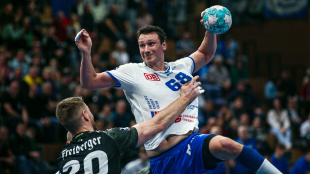 Max Emanuel im Spiel beim HC Elbflorenz Dresden Saison 2022/23