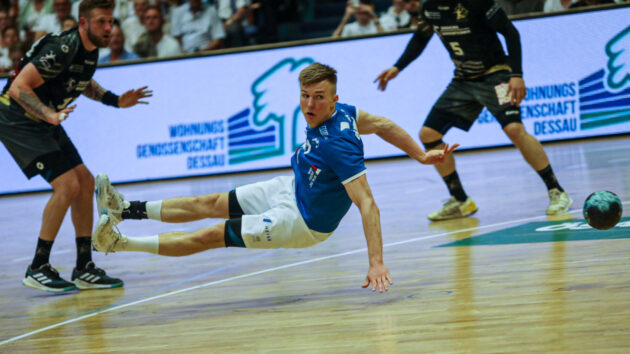 Luka Baumgart gegen den HC Elbflorenz Dresden Saison 2022/23