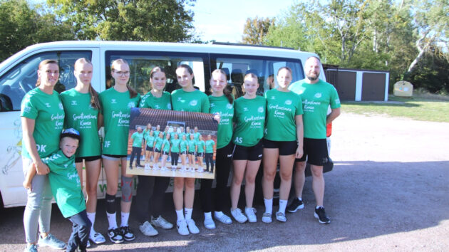 weibliche-B-Jugend sagt Danke