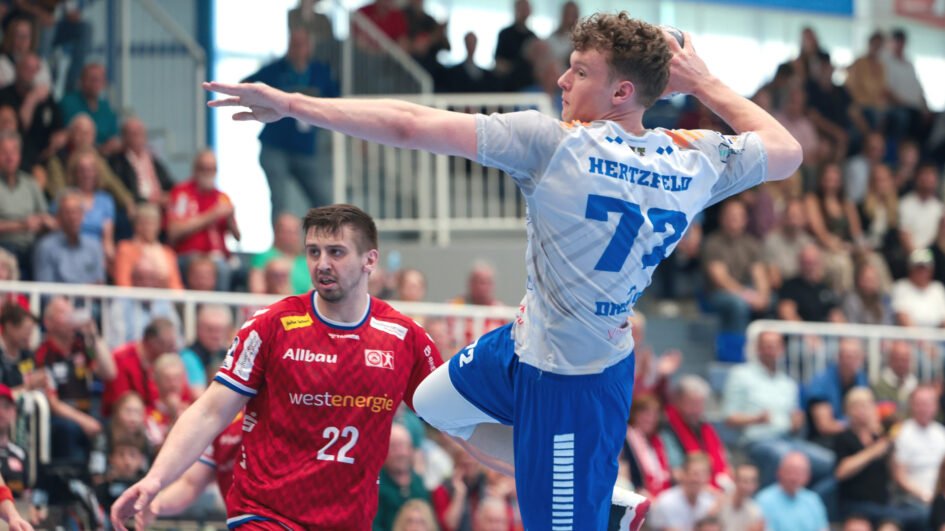 Tim Hertzfeld im Spiel gegen TuSEM Essen Saison 2024/25