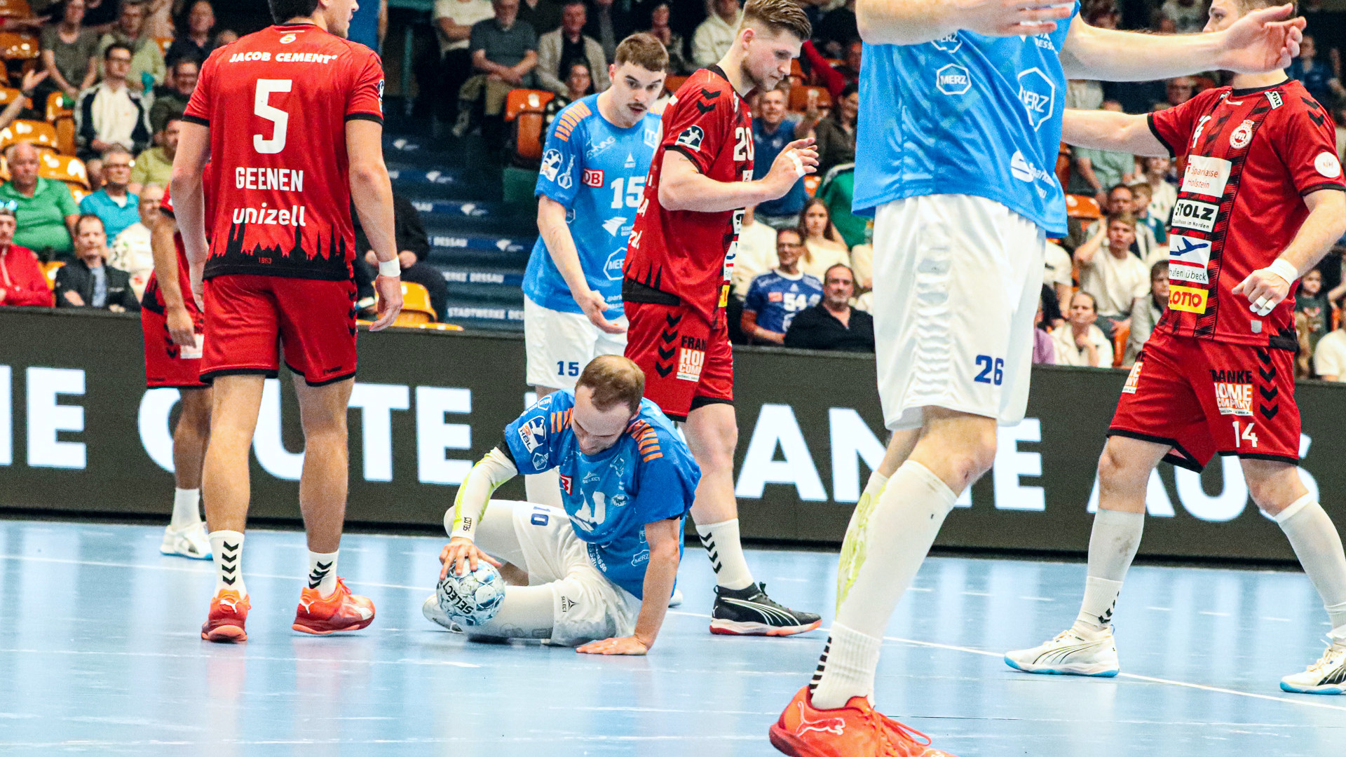 Symbolische Szene DRHV-Heimspiel gegen den VfL Lübeck-Schwartau Saison 2024/25